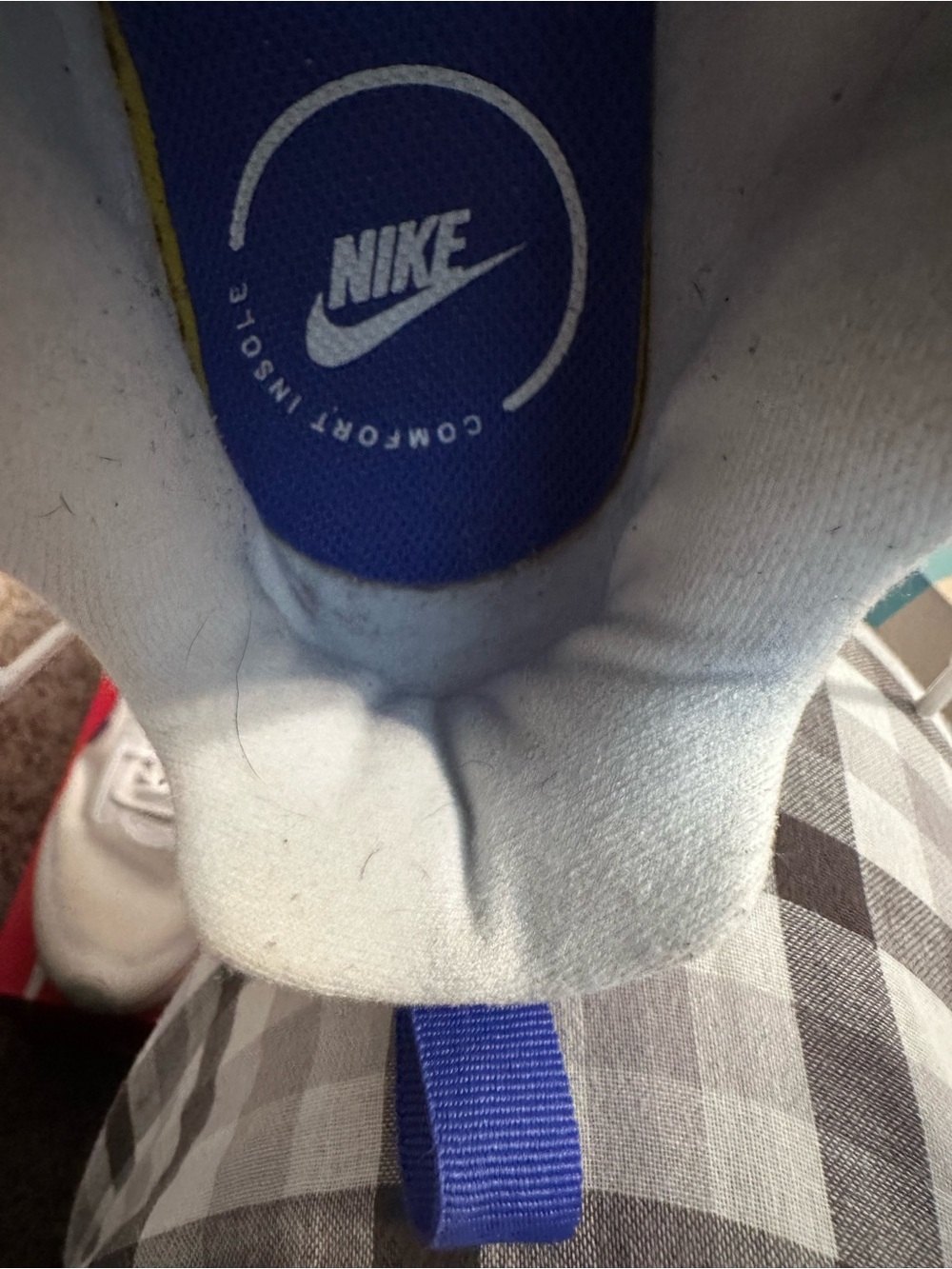 Nike - Picture 6 of 9